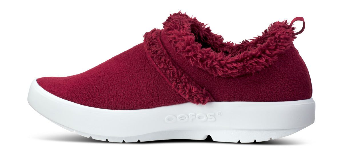 Oofos OOcoozie Low Shoe Dark Red | 29841-RLBA