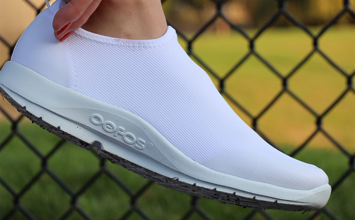 Oofos OOmg Sport Low Shoe White | 78091-QZPB