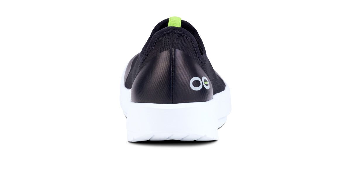 Oofos OOmg eeZee Low Shoe White / Black | 36914-WFUE